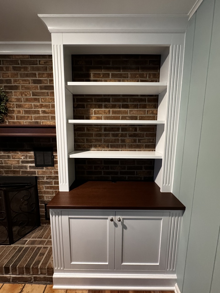 Soft close doors and adjustable shelving
